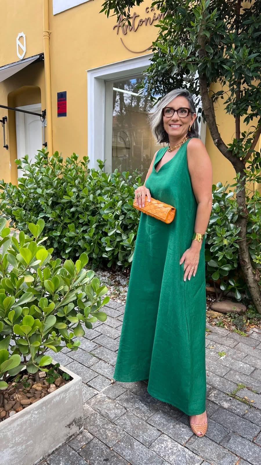 Vestido Paula Linho Verde Esmeralda Carmelia
